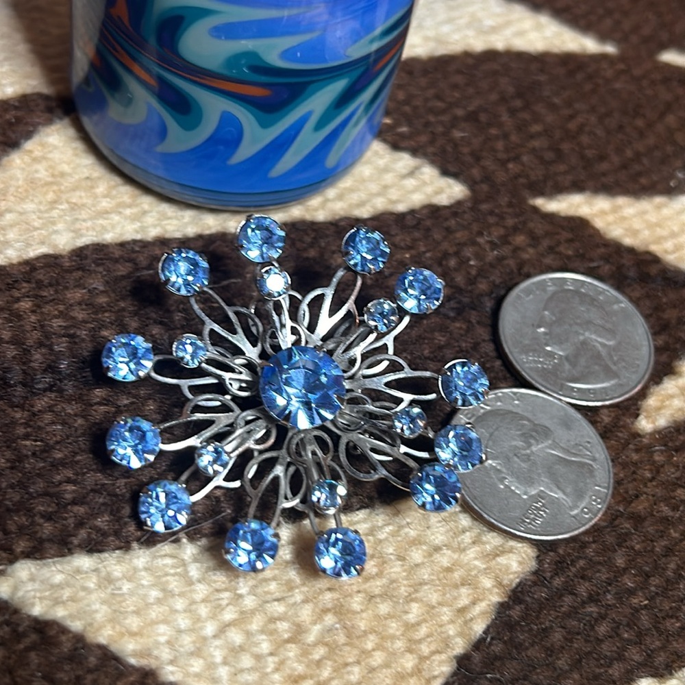 Vintage Blue Crystal Flower Brooch Pin Sky Blue Silver and Blue